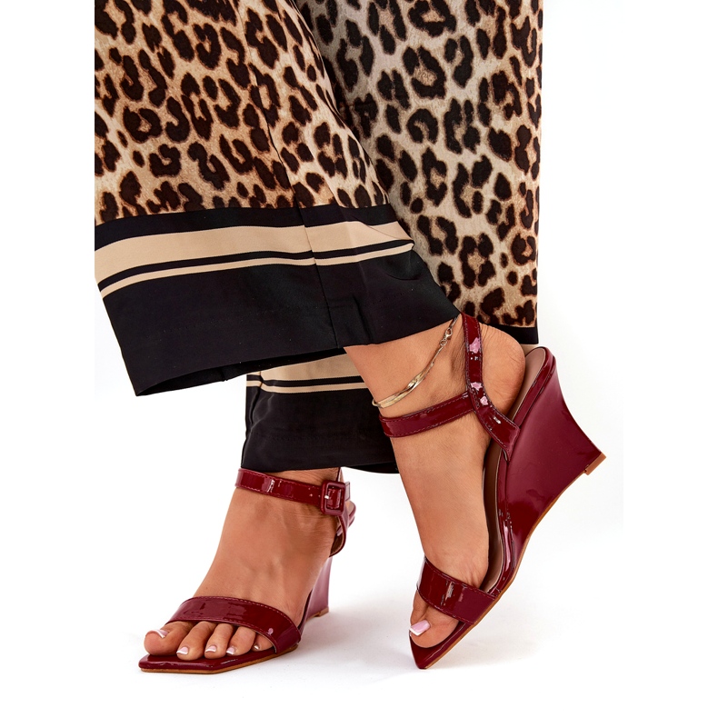 Sandale pentru femei pictate pentru panouri de visiniu roșu 1 Sandale pentru femei pictate pentru panouri de visiniu roșu 1