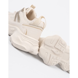 Adidași bej ușori pe o talpă groasă 2