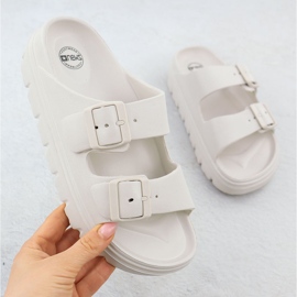 News BEIGE BEIGE 5610 Platforme de înot bej 1 News BEIGE BEIGE 5610 Platforme de înot bej 1