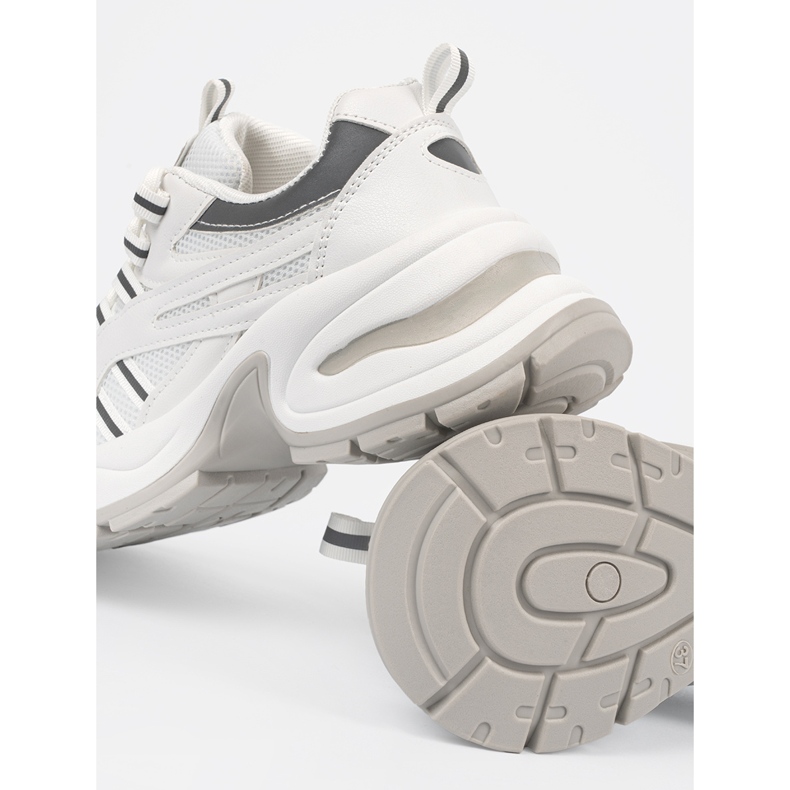 Shelvt Pantofi albi de dama cu platforma 1