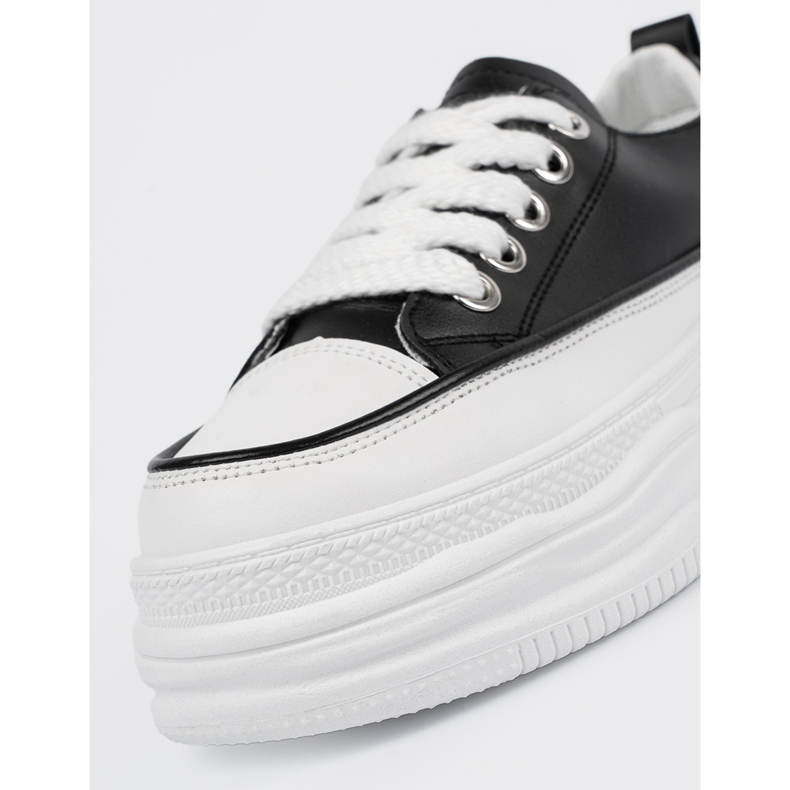 Adidași alb -negru pe platformă 1