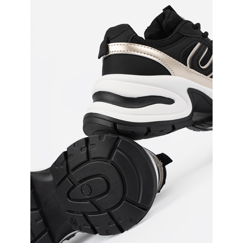 Adidași pentru femei negre cu inserții aurii negru 1