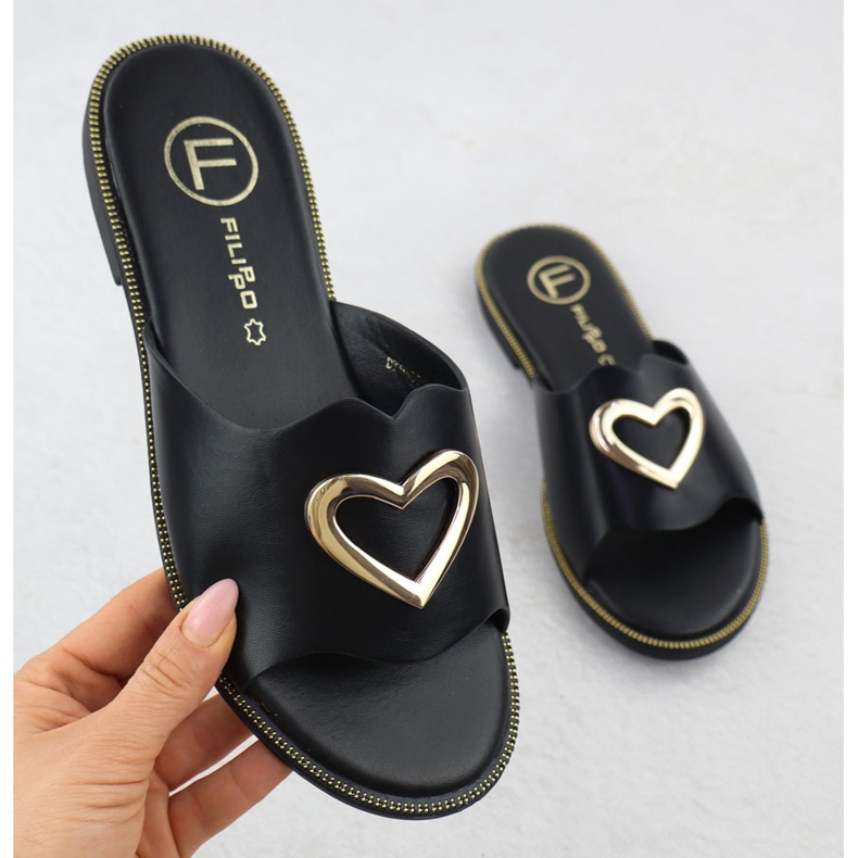 CLAP al femeilor cu o inimă decorativă Black Filippo DK6909 negru 1 CLAP al femeilor cu o inimă decorativă Black Filippo DK6909 negru 1