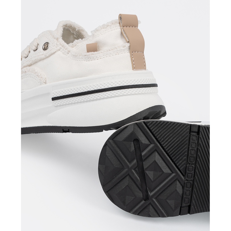 Shelvt Adidașii pentru femei albe pe platformă 2