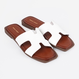 Sergio Leone Flip -flops alb cu un deget pătrat 2