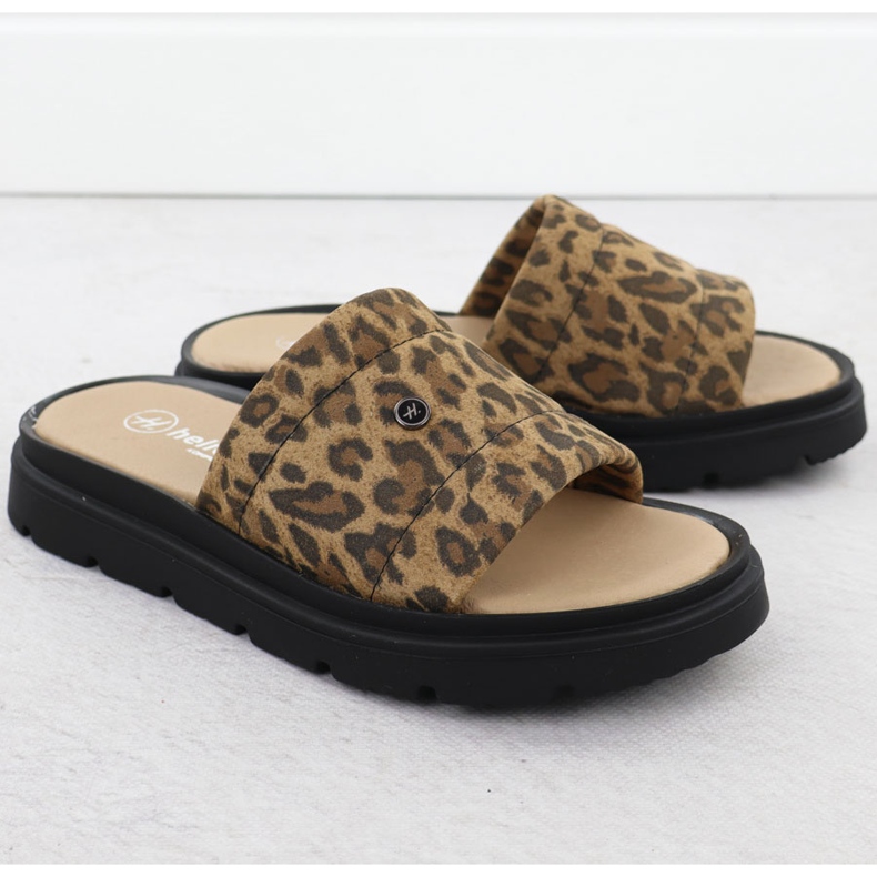 Papucii din piele pentru femei pe platformă cu Helios Beige 156.731 bej 2 Papucii din piele pentru femei pe platformă cu Helios Beige 156.731 bej 2