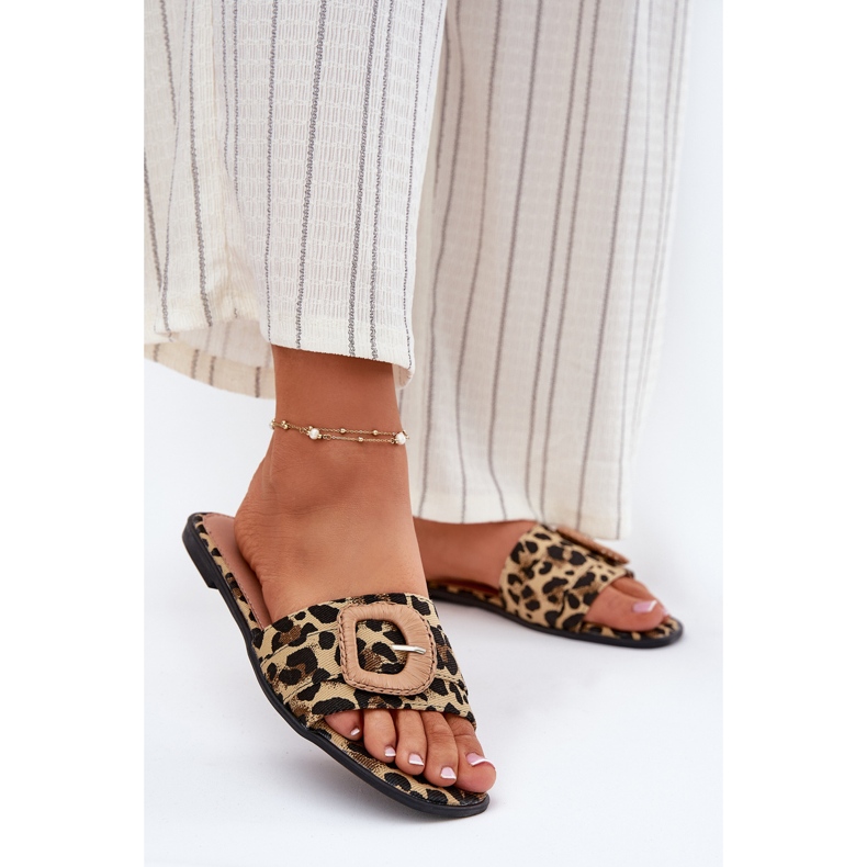 Inna Flip -flops pentru femei cu o cataramă decorativă de leopard maro 2 Inna Flip -flops pentru femei cu o cataramă decorativă de leopard maro 2
