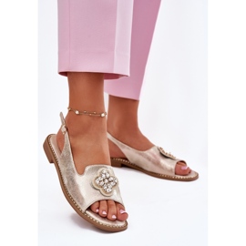 S.Barski Sandale pentru femei cu toc plat cu un detaliu decorativ S. Barski KV51-080 PLN de aur 2