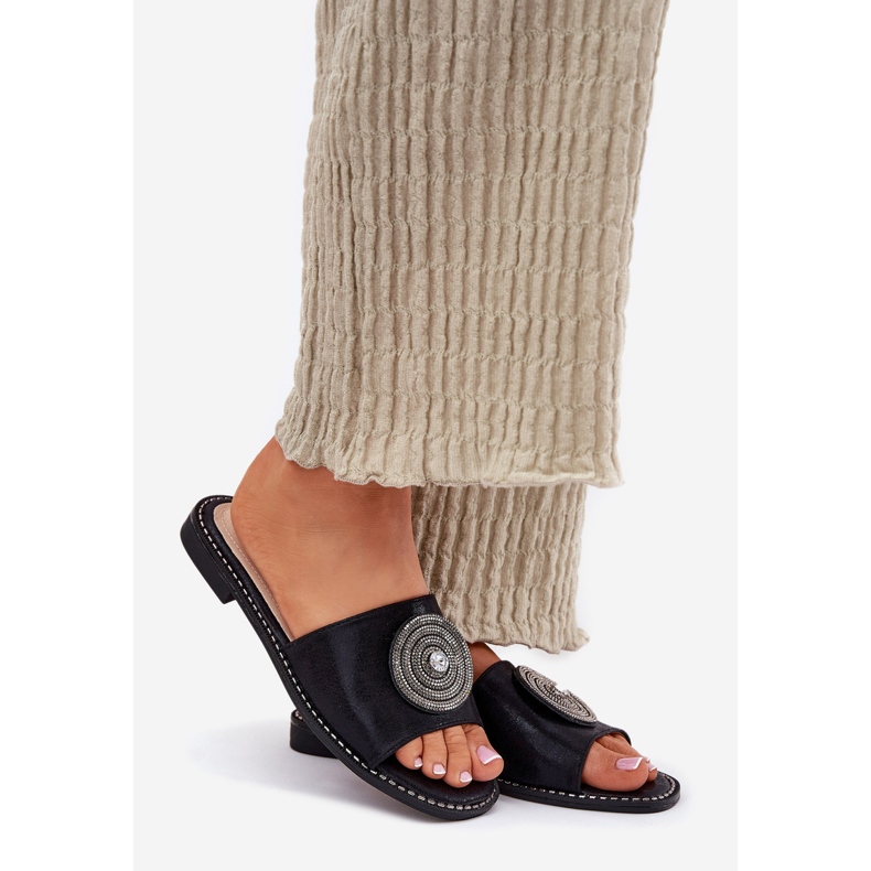 S.Barski Flip-flop-uri pentru femei cu toc plat cu un ornament S. Barski KV51-013 Negru 1