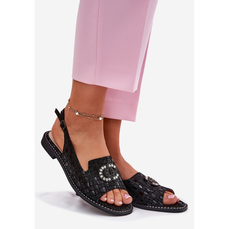 S.Barski Sandale din piele cu ornament cu toc plat S. Barski KV51-096 Negru 1 S.Barski Sandale din piele cu ornament cu toc plat S. Barski KV51-096 Negru 1