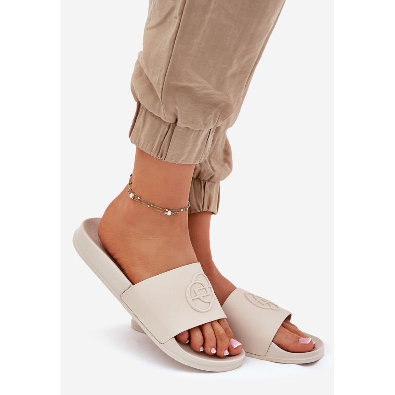 EVento Papuci ușori pentru femei, cu presă decorativă bej 1