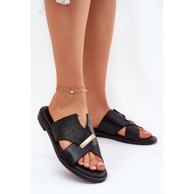 Tocuri plate pentru femei cu un decorativ Vinceza 17385 Detaliu negru 2 Tocuri plate pentru femei cu un decorativ Vinceza 17385 Detaliu negru 2