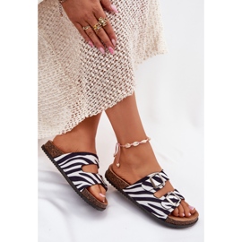 Inna Flip -flops pentru femei cu catarame de zebră alb 9