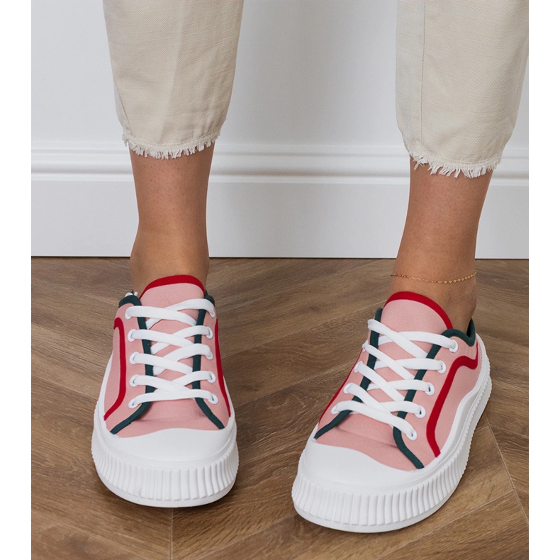 Adidatorii de femei roz pe platformă 1