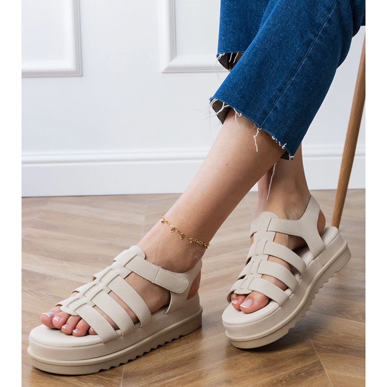 Sandale de gladiator bej pe platformă 2