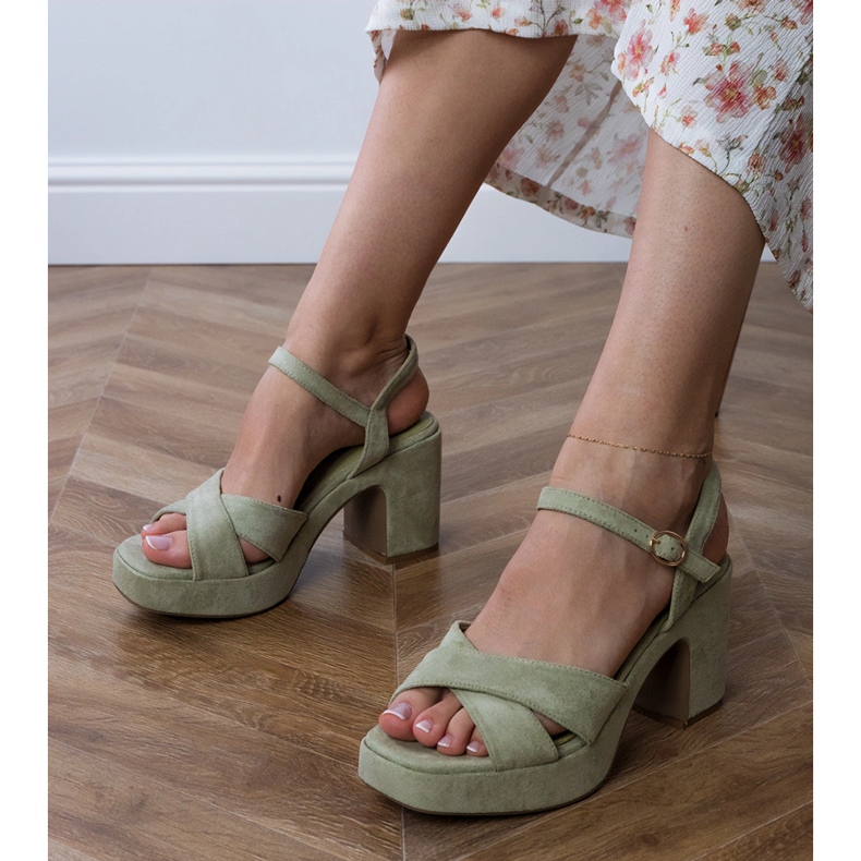 Sandale verzi Ekozamszowe pe post albastru 1