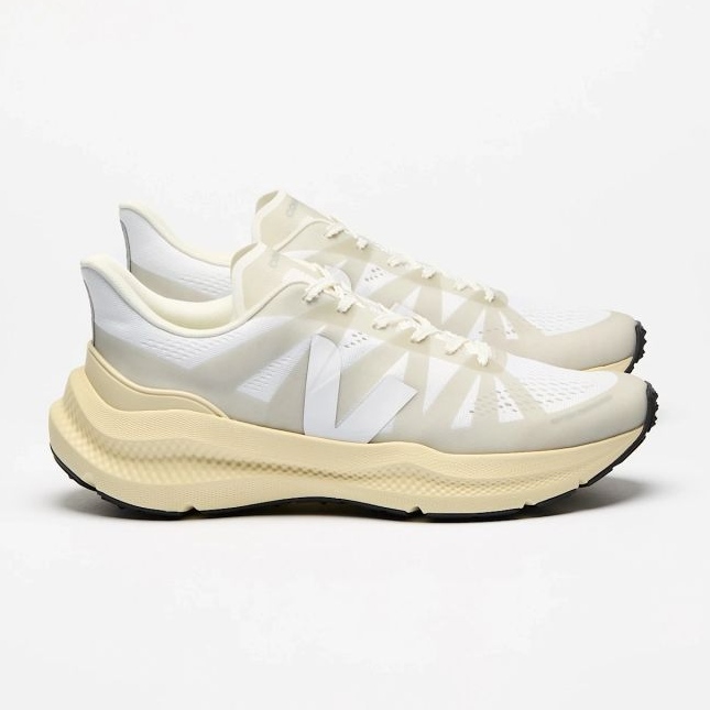 Veja Condor 3 Adv Enmesh CE2820742B Pantofi de alergare alb 1