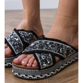 Flip -flops negru cu dungi 4