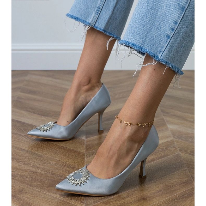 Pompe din satin argintiu cu zirconi 1