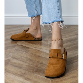 Flip -Flip -Flops construit pe o talpă din plută maro 1