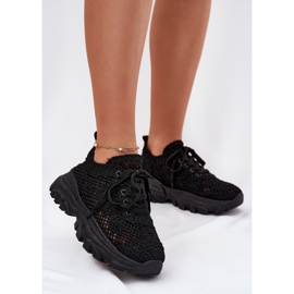 Adidași pentru femei cu un superior negru croșetat 2 Adidași pentru femei cu un superior negru croșetat 2