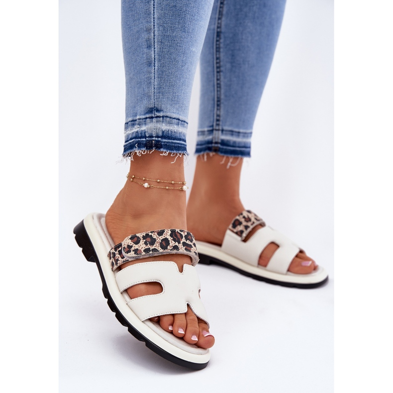 Flip Flops din piele pentru femei Vinceza 66769 Bell Light bej 2 Flip Flops din piele pentru femei Vinceza 66769 Bell Light bej 2