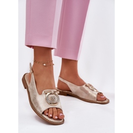 S.Barski Sandale elegante cu decor cu toc plat S. Barski KV51-003 Aur de aur 2 S.Barski Sandale elegante cu decor cu toc plat S. Barski KV51-003 Aur de aur 2