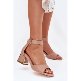 EVento Sandale pentru femei pe postul nud bej 2 EVento Sandale pentru femei pe postul nud bej 2