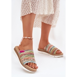 Flip -flops pentru femei cu o pană multicoloră placată 2