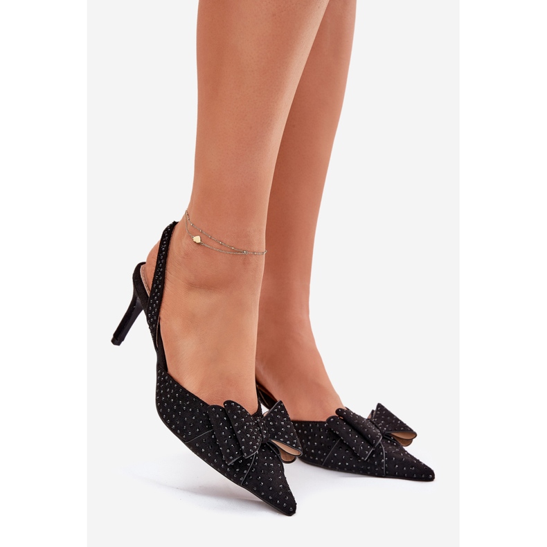 Tocuri înalte decorate, cu călcâi deschis și arc negru 1