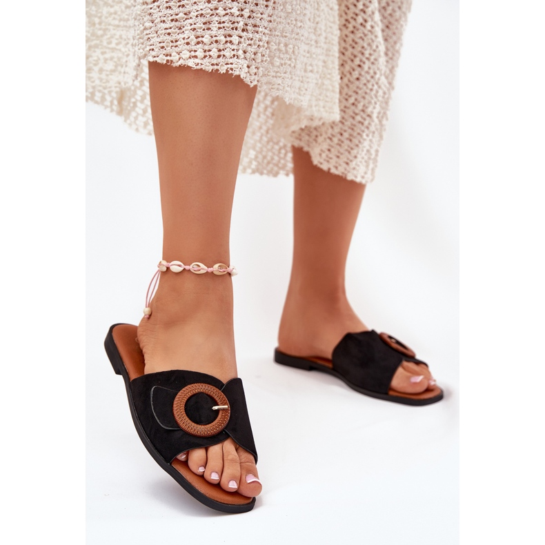 Flip -flop -uri pentru femei cu lac plat cu clemă neagră negru 2 Flip -flop -uri pentru femei cu lac plat cu clemă neagră negru 2