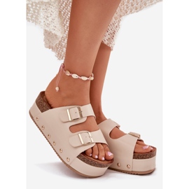 Flip -flops pentru femei cu catarame pe o platformă masivă bej 1