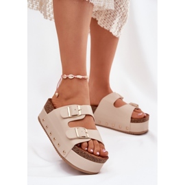 Flip -flops pentru femei cu catarame pe o platformă masivă bej 2
