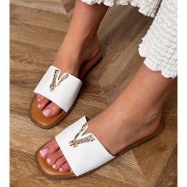 Flip -flops alb cu un decor auriu 2