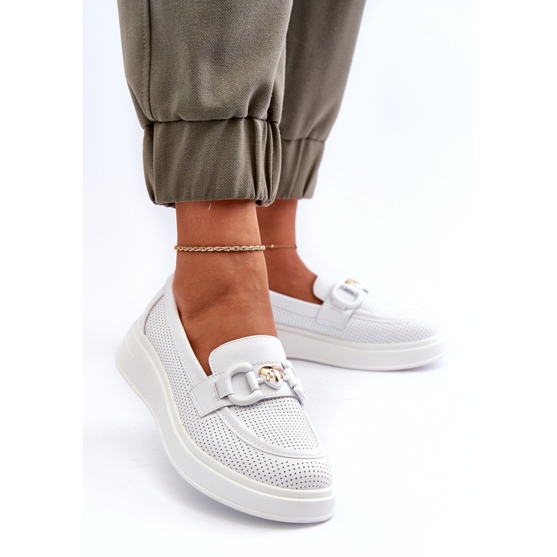 S.Barski Plăcile din piele pentru femei pe platforma Białe S. Barski LR720 cu un ornament alb 3 S.Barski Plăcile din piele pentru femei pe platforma Białe S. Barski LR720 cu un ornament alb 3