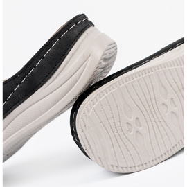 Seastar Papuci pentru femei negre cu o floare decorativă negru 1 Seastar Papuci pentru femei negre cu o floare decorativă negru 1