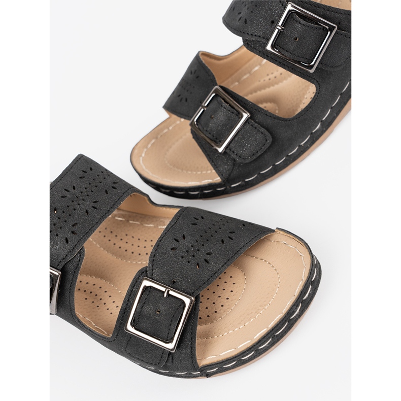 Seastar Papuci pe o pană joasă cu cleme negre negru 1