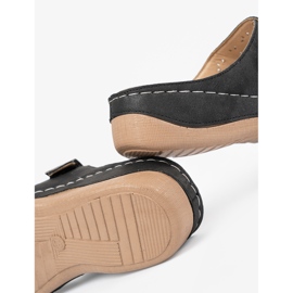 Seastar Papuci pe o pană joasă cu cleme negre negru 2