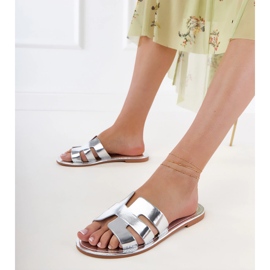 Flip -flip -flops decorat cu decupaje argint 2