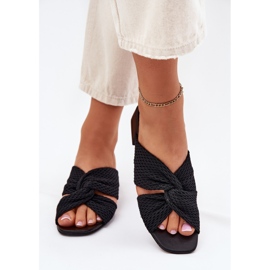 Flip-flops pentru femei pe blocul Maciejka 06955-01 Negru 3