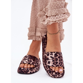 Flip -flops pentru femei pe platforma leopard maro 3
