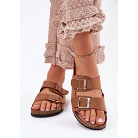 Flip -flops pentru femei pe platforma de cămile de cămile maro 3
