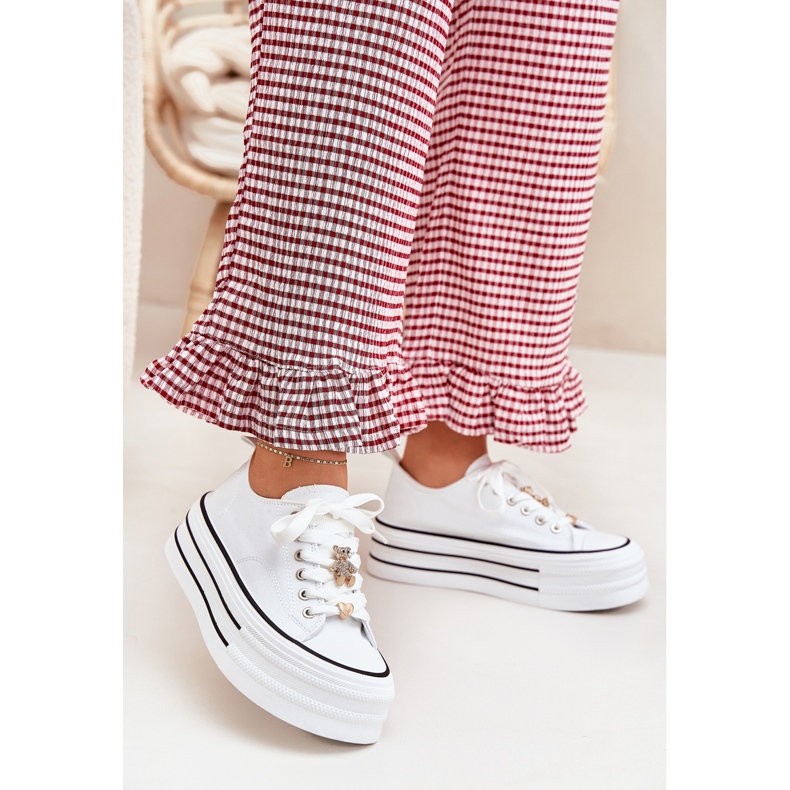 Adidași pentru femei pe platformă cu pini de aur alb 2