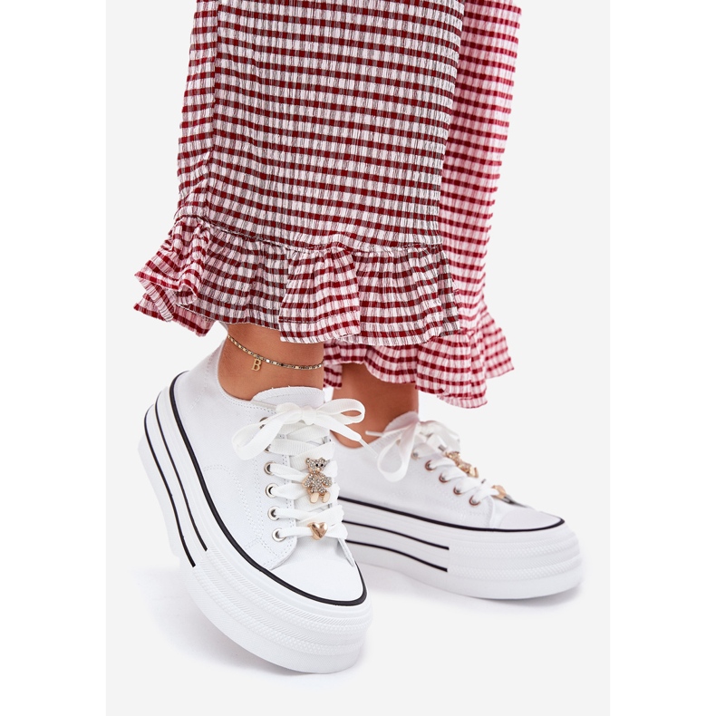 Adidași pentru femei pe platformă cu pini de aur alb 1