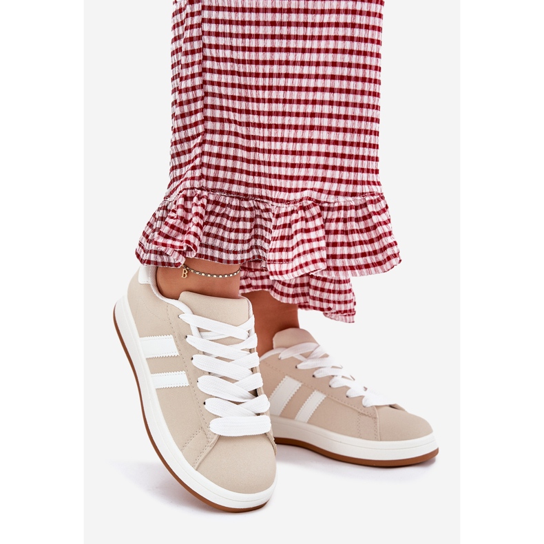 Pantofi sport de adidași pentru femei cu bej din piele eco 1 Pantofi sport de adidași pentru femei cu bej din piele eco 1