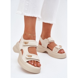 EVento Sandale pentru femei cu detalii aurii bej 2