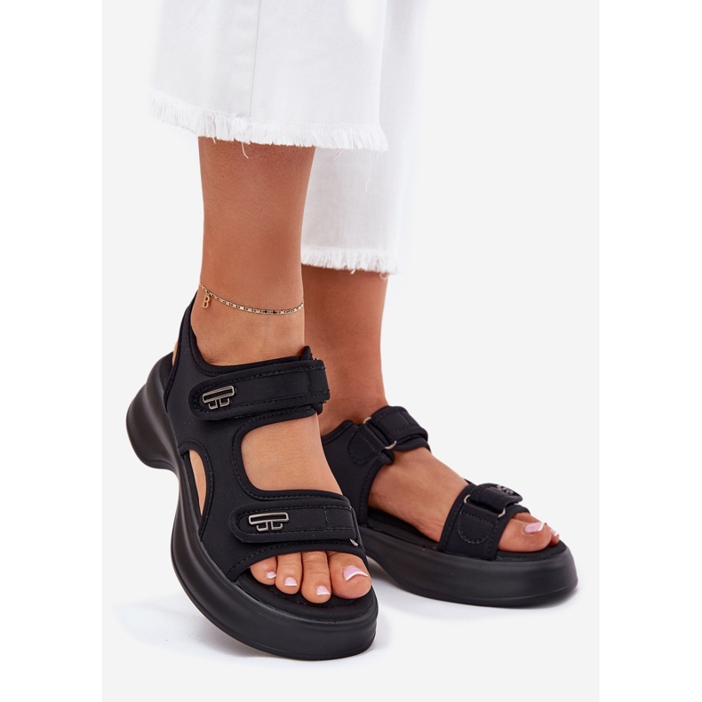 EVento Sandale pentru femei cu detalii aurii negre negru 1 EVento Sandale pentru femei cu detalii aurii negre negru 1