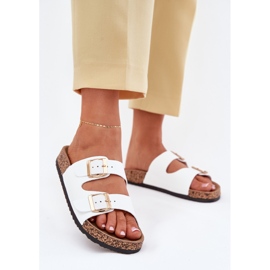 EVento Flip -flops pentru femei cu piele albă eco cu catarame 2 EVento Flip -flops pentru femei cu piele albă eco cu catarame 2