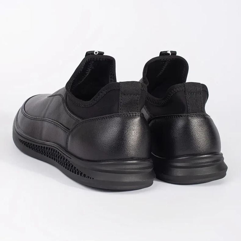 Am alunecat în pantofi ecologici din piele negru 1