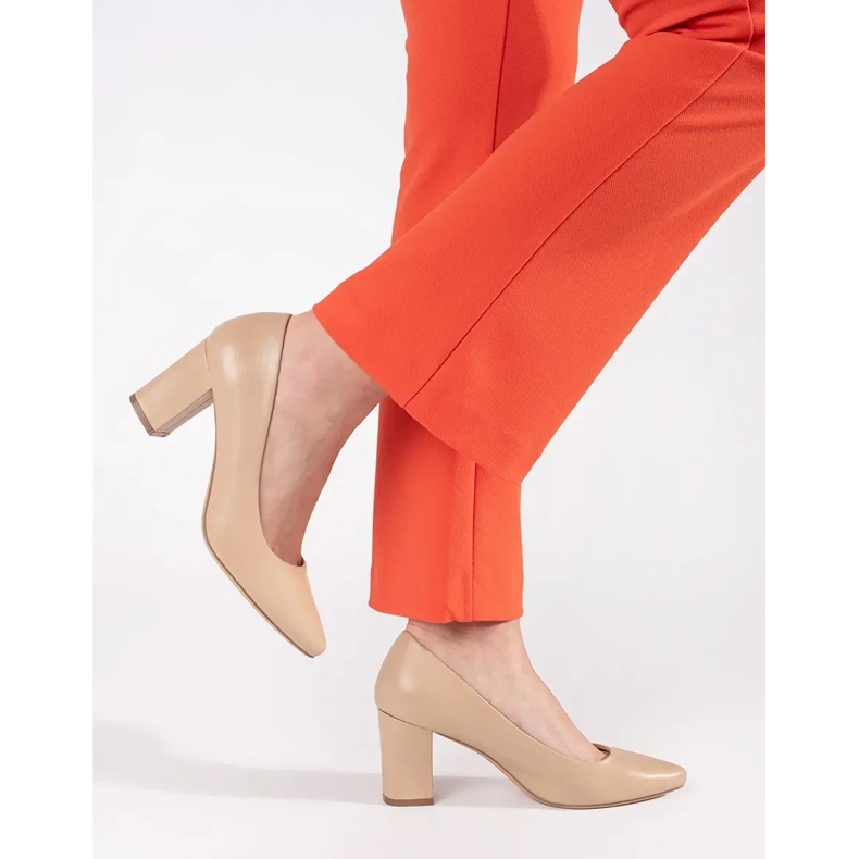 Sergio Leone Pompe bej pe stâlp 2